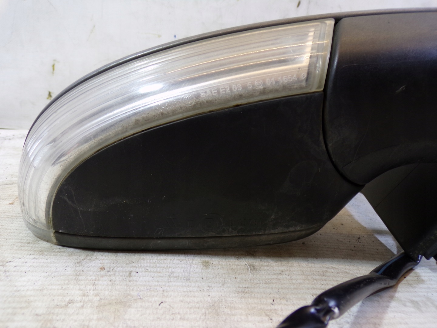 mirror right VOLKSWAGEN GOLF 5 V 6 PIN colour LA7T