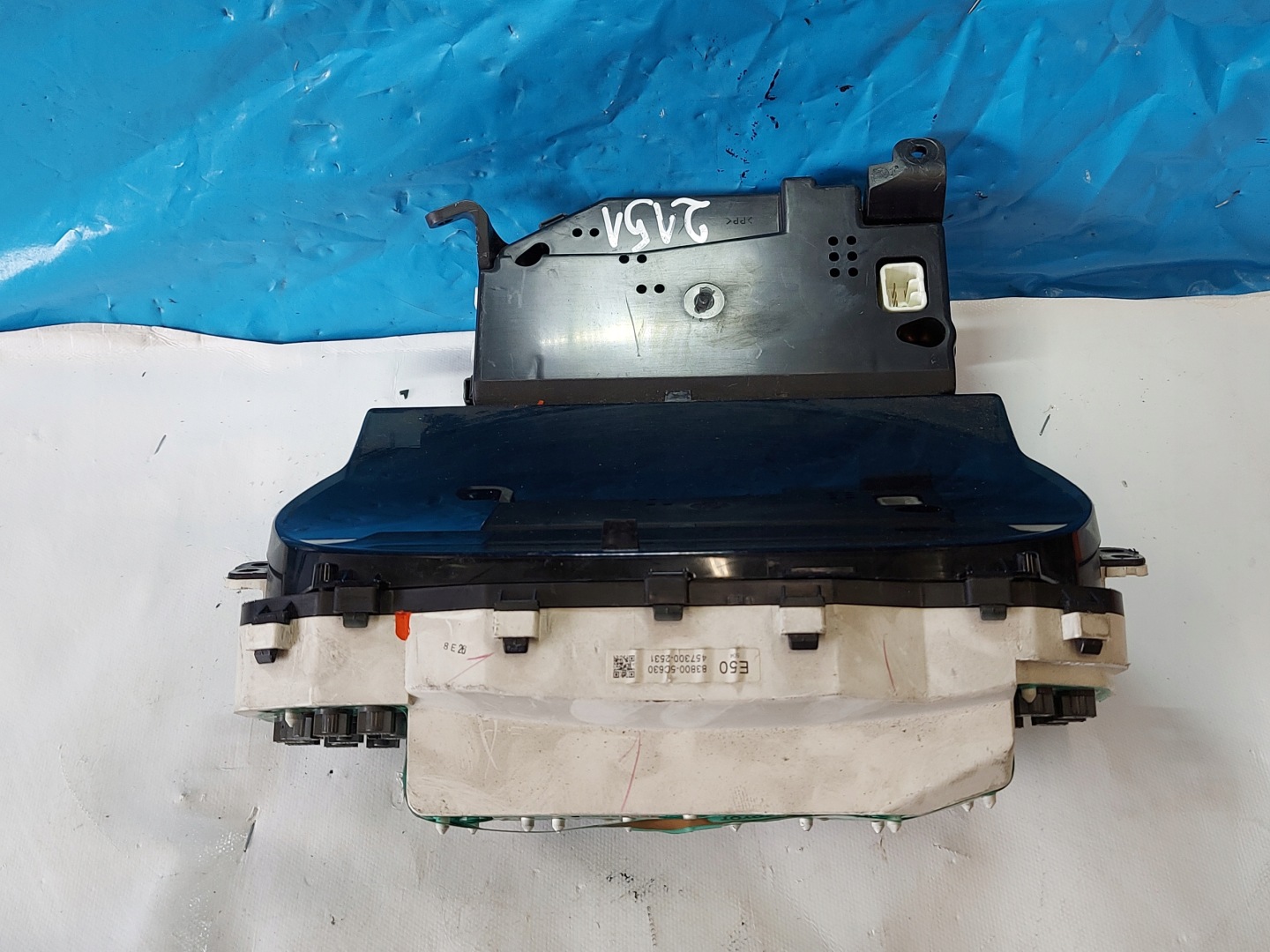 dials clock YARIS VERSO 1.4 D4D 838005C630