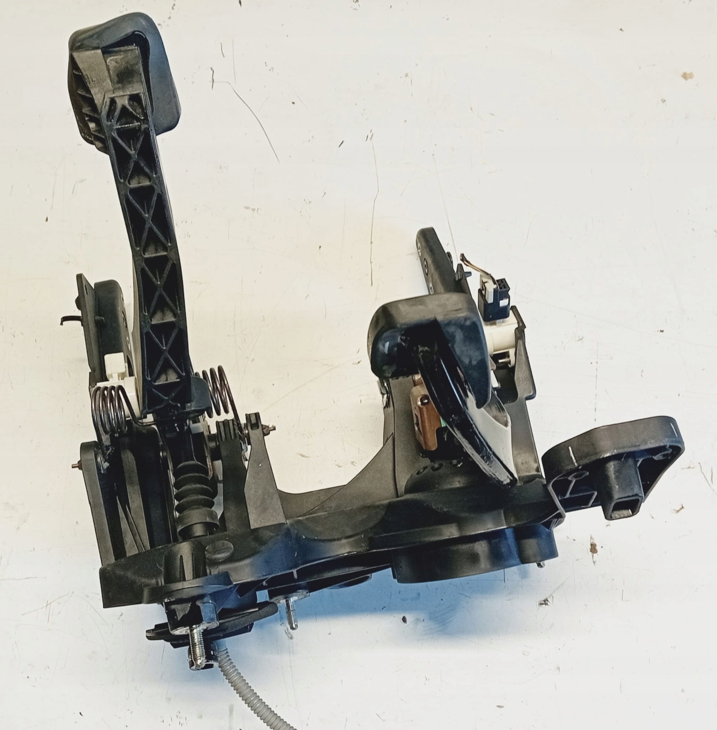 PEDAL Frein Embrayage EU OPEL ASTRA V