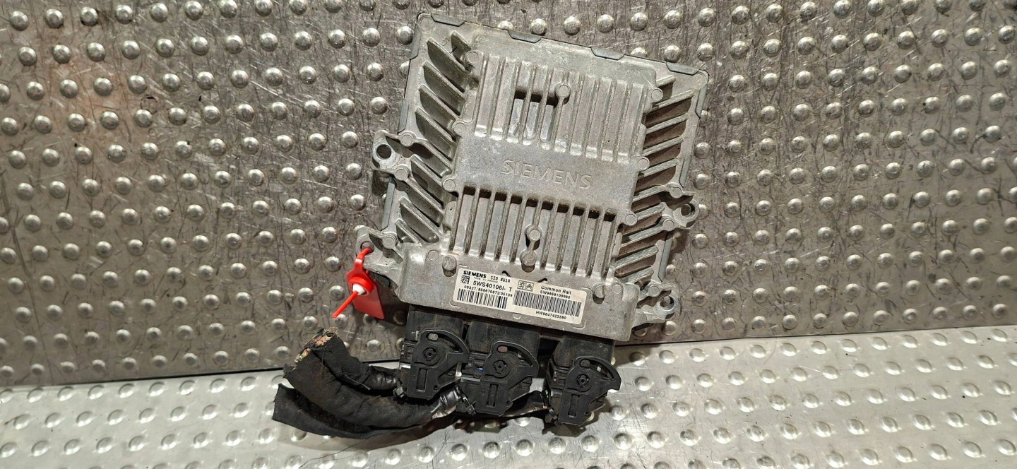 Computer 5WS40106IT 9647423380 9656109980 CITROEN XSARA 2.0 HDI