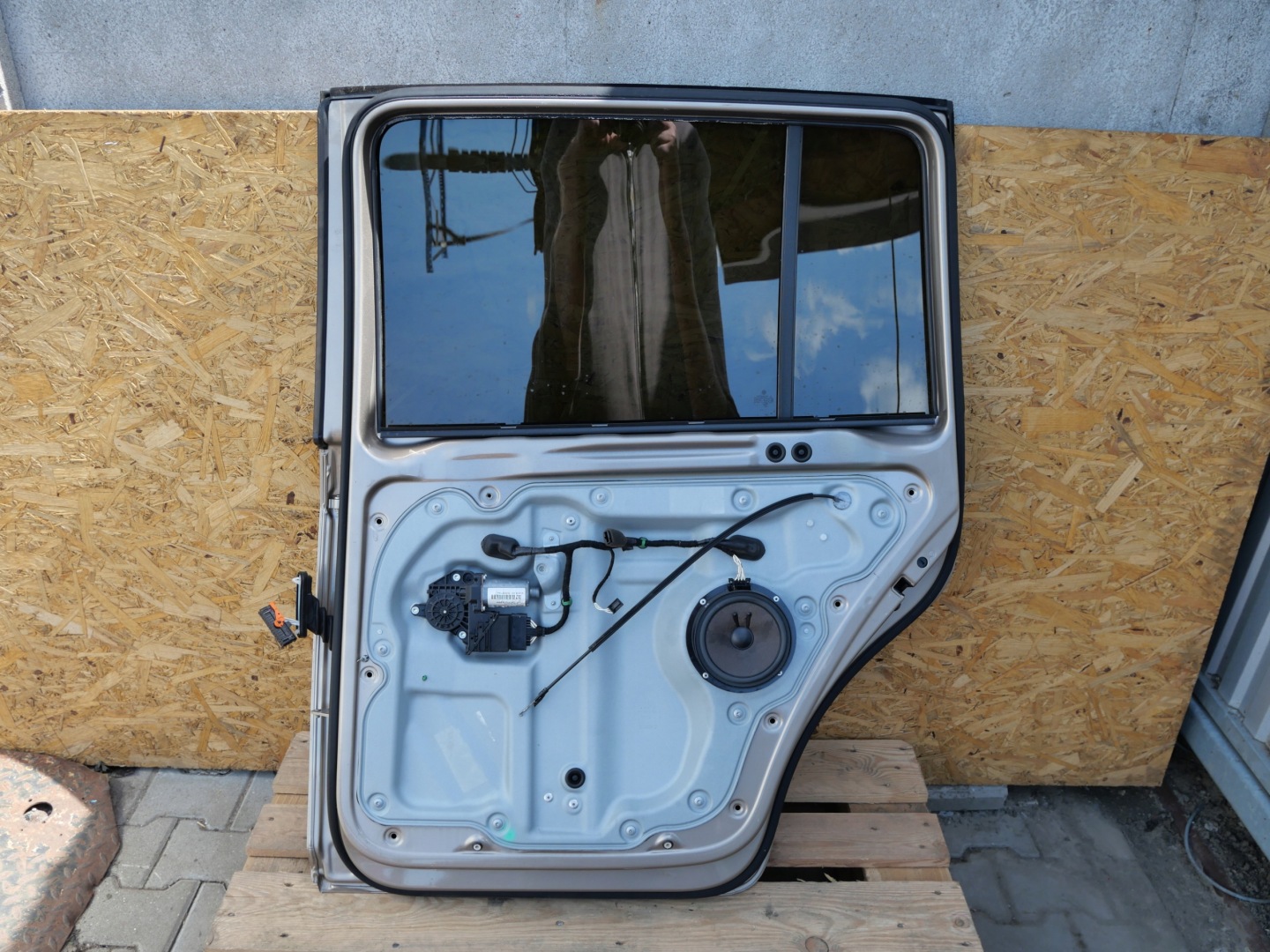 VW TOURAN LIFT heck rechts Tür