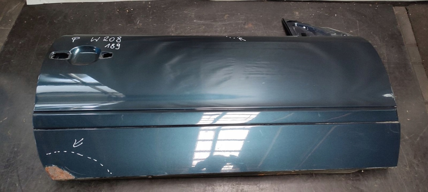door front front right Mercedes W208 2,0 compressor; 189