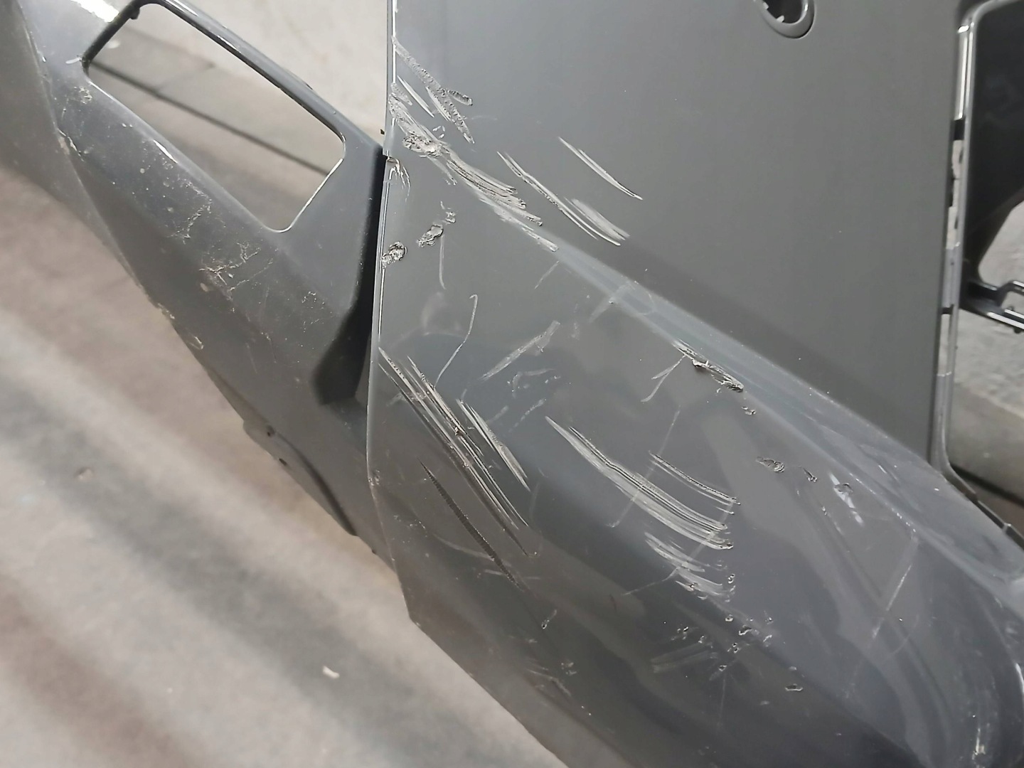 bumper front NISSAN TOWNSTAR