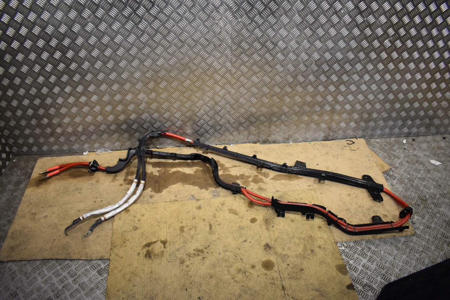 IDEALNE Tubi ZASILAJACE PLUSOWE BMW G01 G02 1