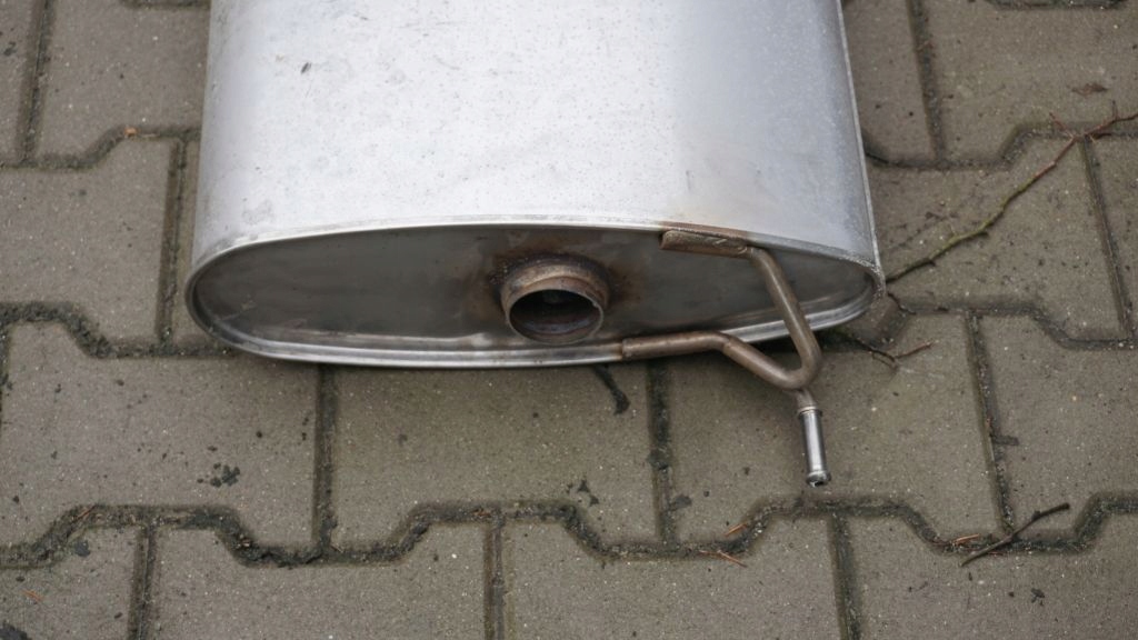 VOLVO V60 V90 2.0 B3 B4 - exhaust silencer