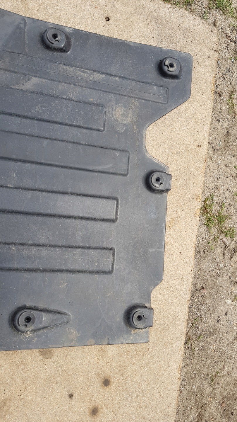 AUDI A8 D3 Blende Abdeckung Unterfahrschutz 4E0825205B