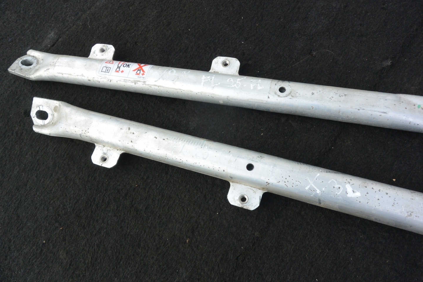 BMW X3 F25 LIFT sider brace right left KPL