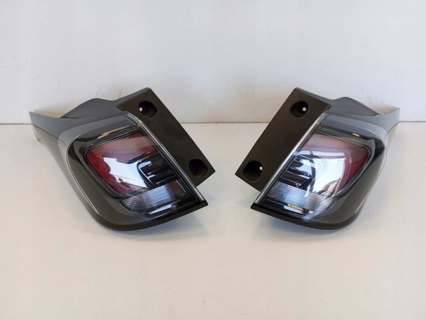 light rear part rear OPEL CROSSLAND LIFT BLACK EDITION