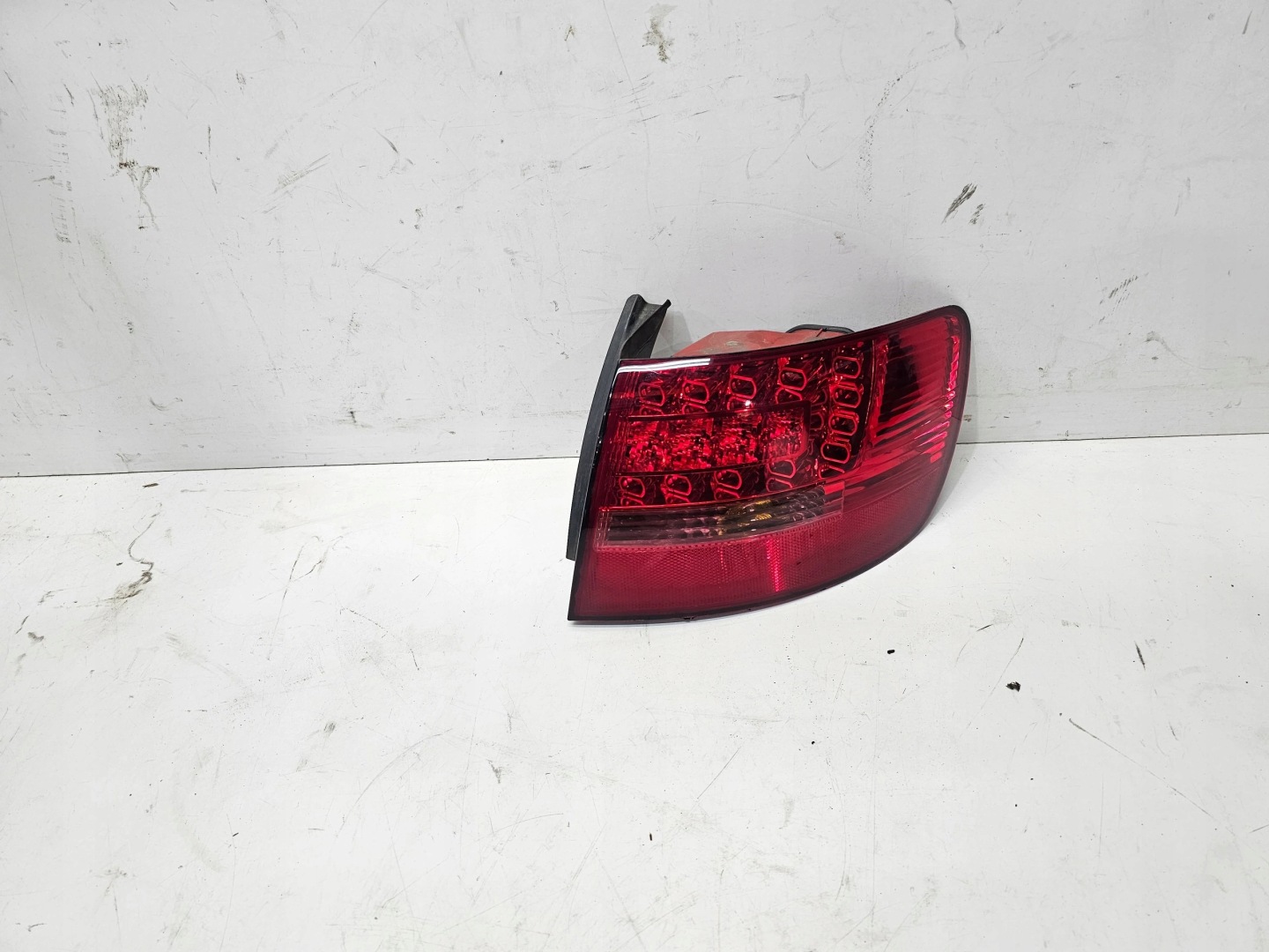 light right rear part W fender LED AUDI A6 C6 4F9945096B original