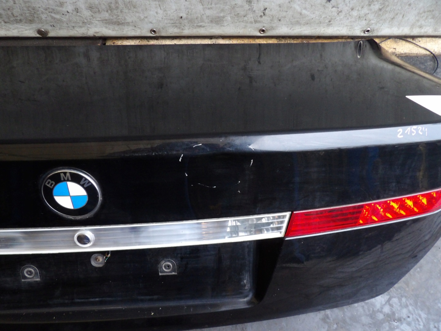 BMW 7 E65 boot doors lak. 475/9 sedan