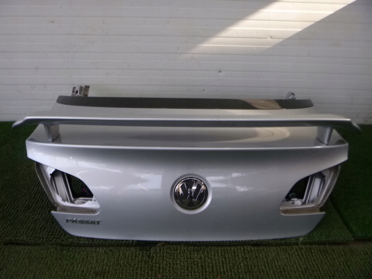 VW PASSAT CC 08-13 boot doors complete LOTKA spoiler colour LA7W
