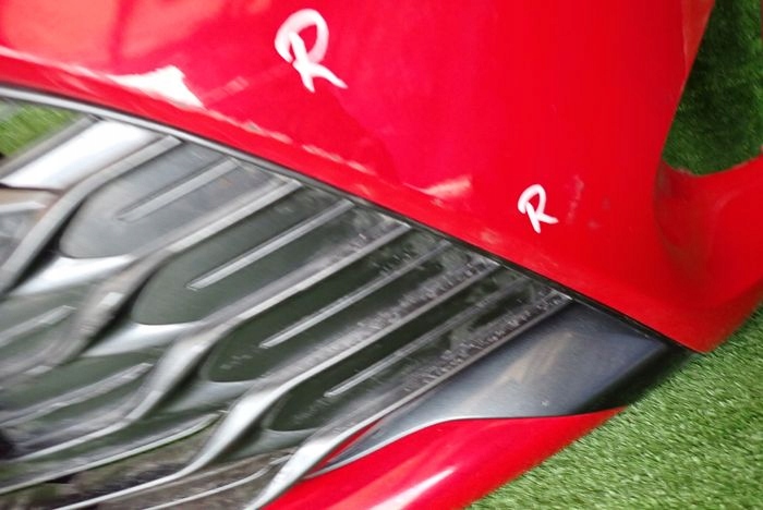TOYOTA YARIS III LIFT 17- Frontstoßstange vorne