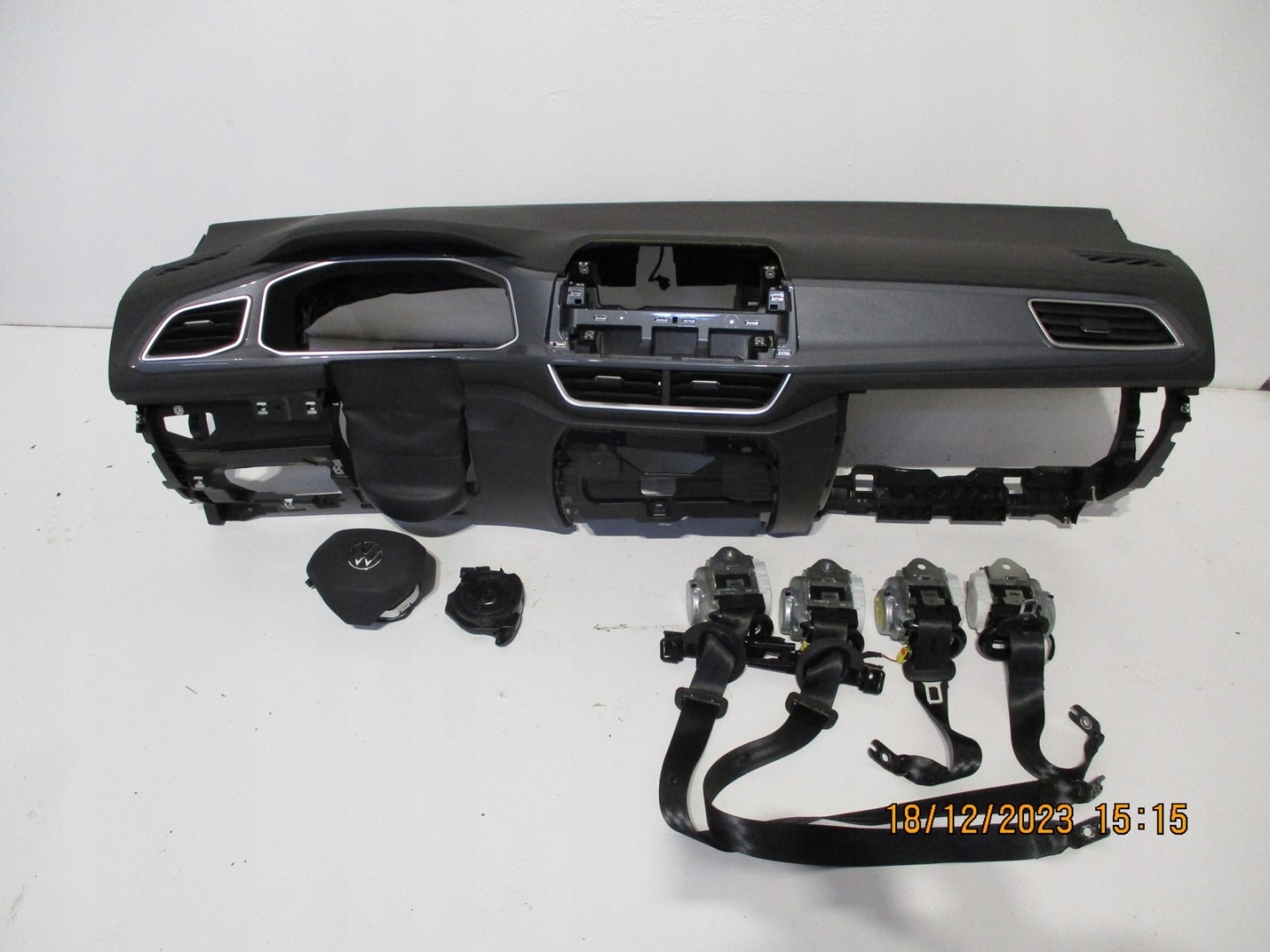 dashboard VW T ROC 2GA LIFT