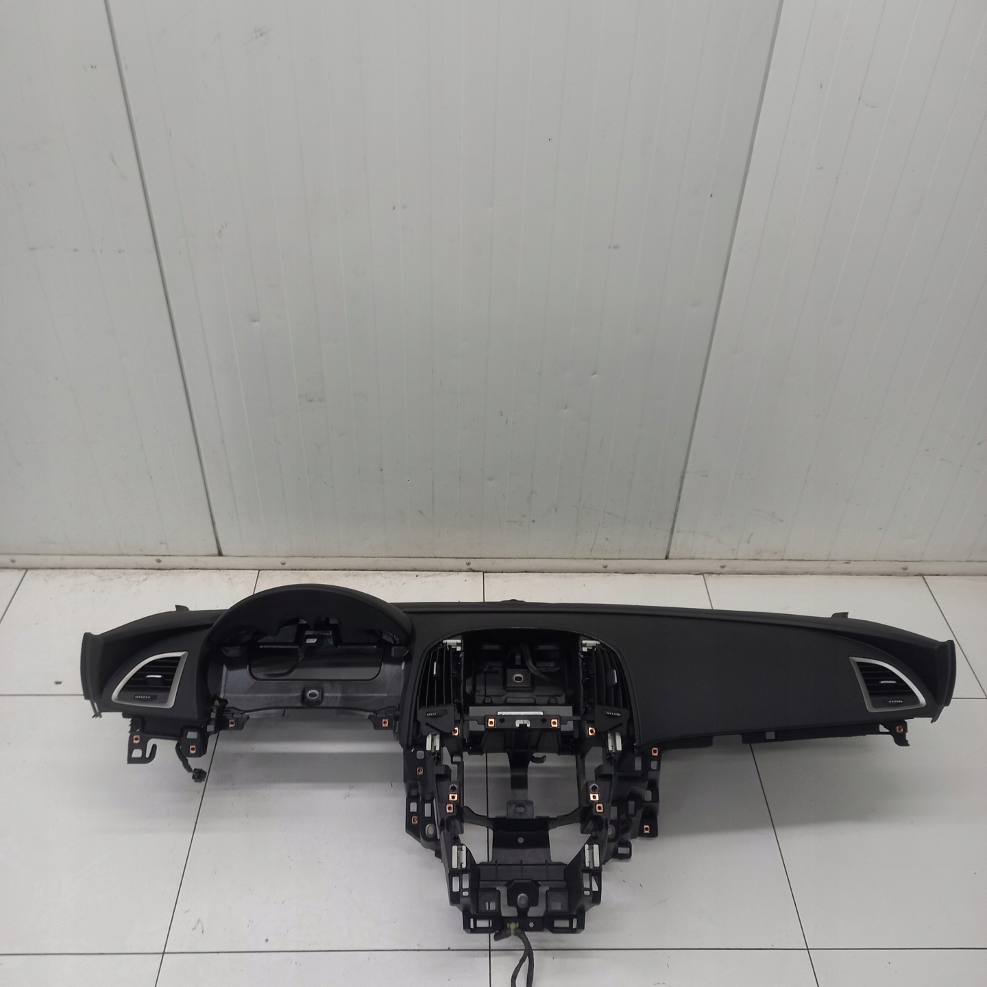 dashboard instrument panel OPEL ASTRA J 13301067