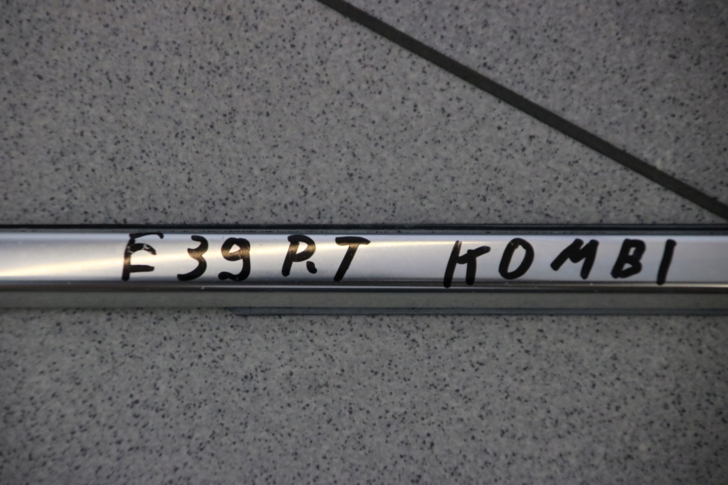 BMW E39 KOMBI moulding dust exterior door right rear part CHROM