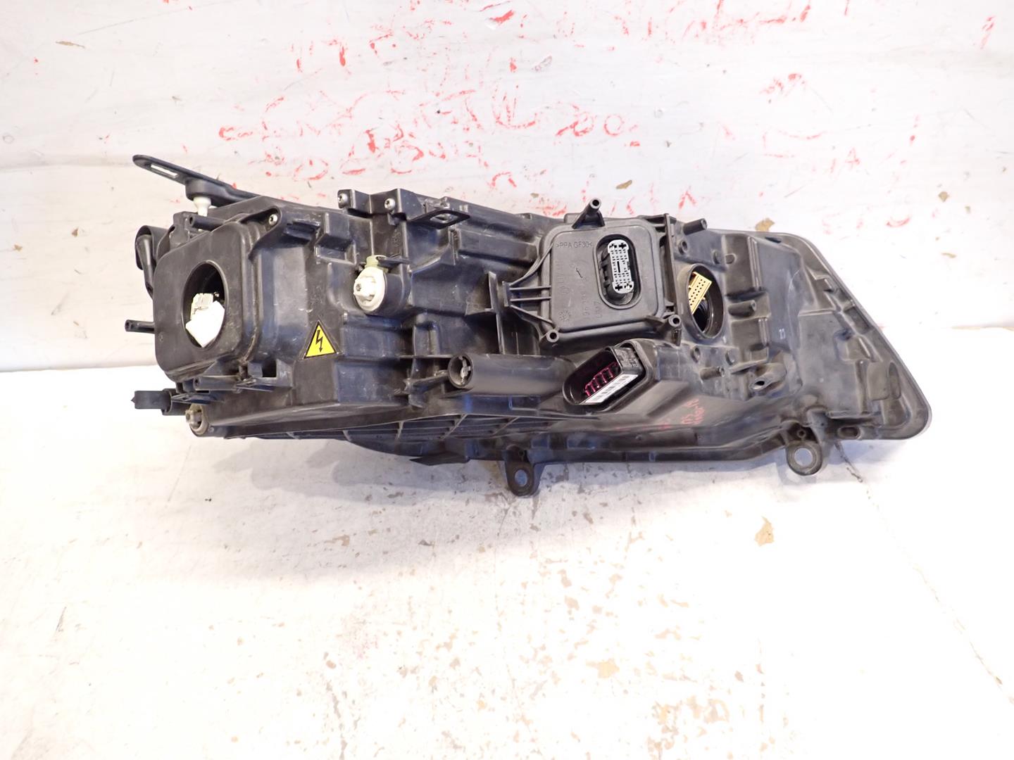 light front front left VW TOUAREG II II LIFT 2014- BI-XENON 7P1941033A