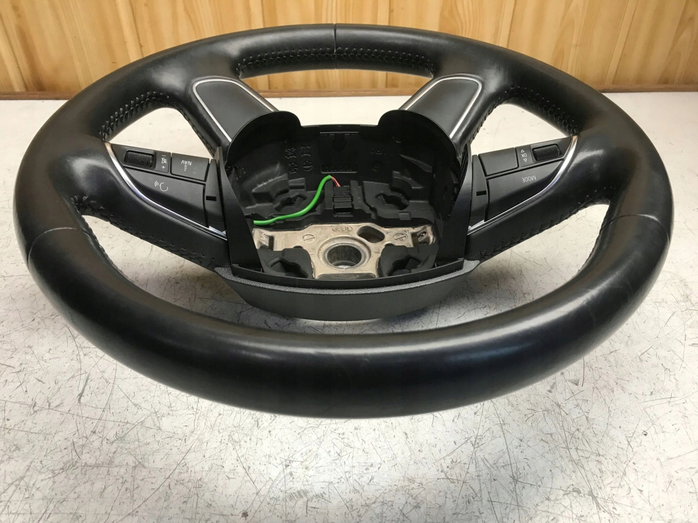 steering wheel, leather MULTIFUNKCJA AUDI A4 B8 A5 Q5 LADNA