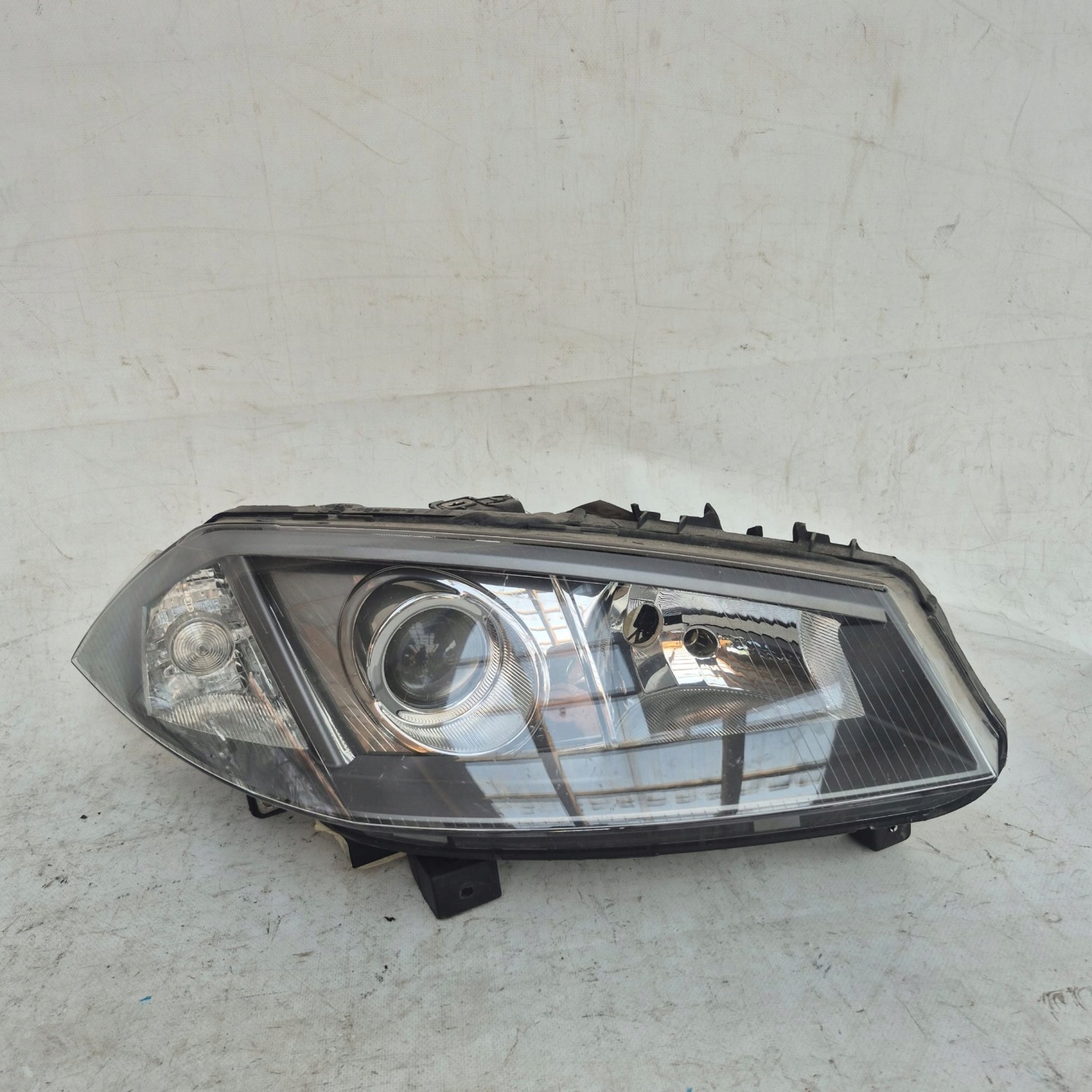 RENAULT MEGANE II 02- light right front front XENON 820007322