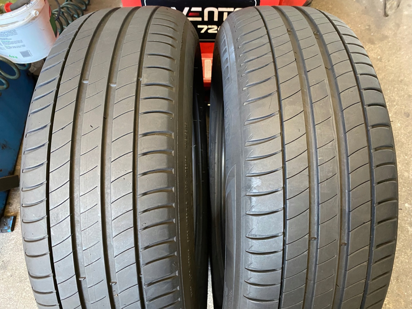 2 tyres summer 215/65R17 Michelin Primacy 3 6mm