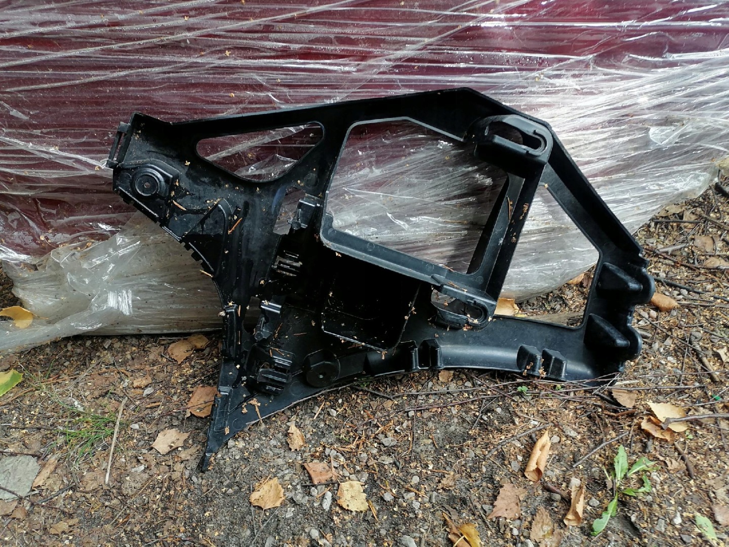 BMW 2 F45 bumper bracket right rear part 7300786