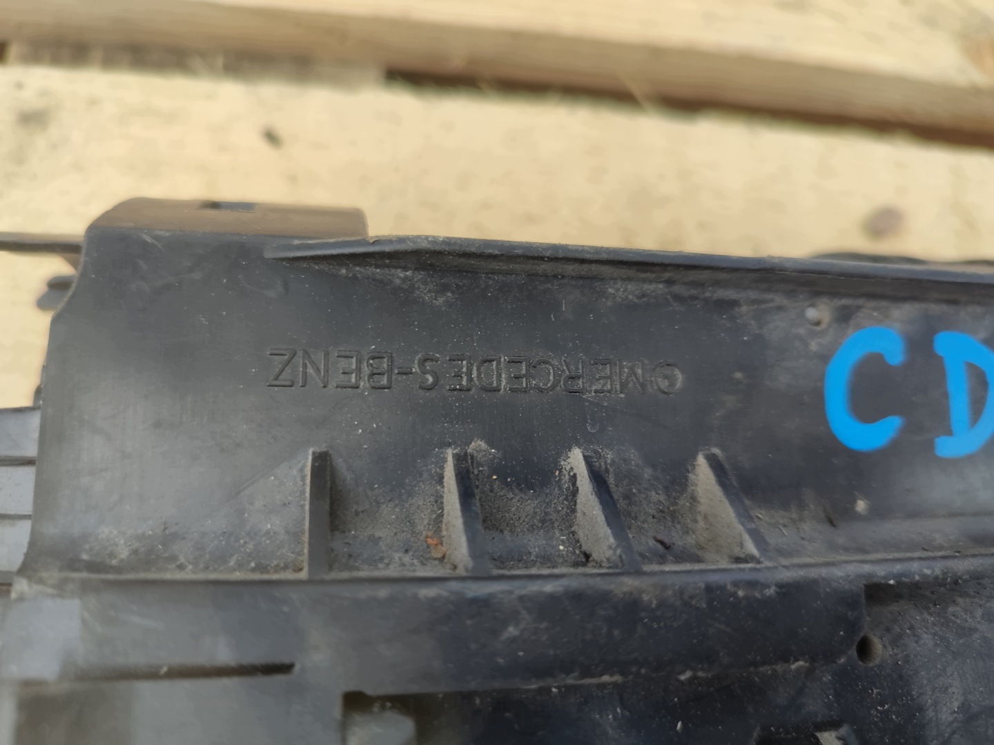 pyrotechnic clamp mercedes W204 W207 A2045403550