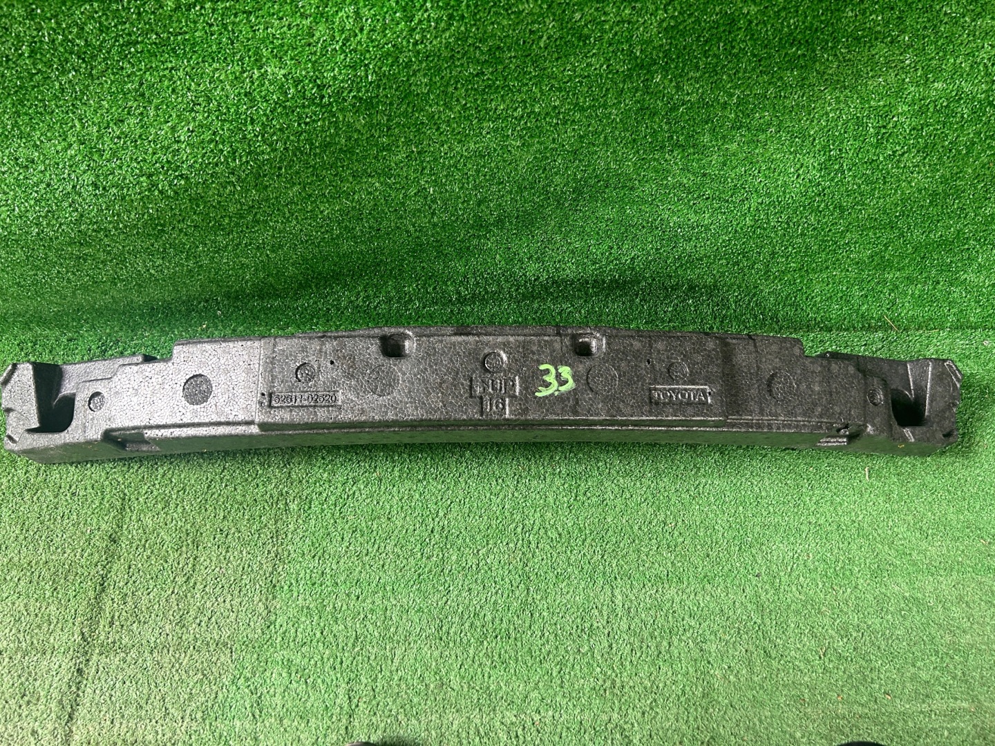 TOYOTA COROLLA E21 XII 19- ABSORBER nárazníku předek 52611-02520