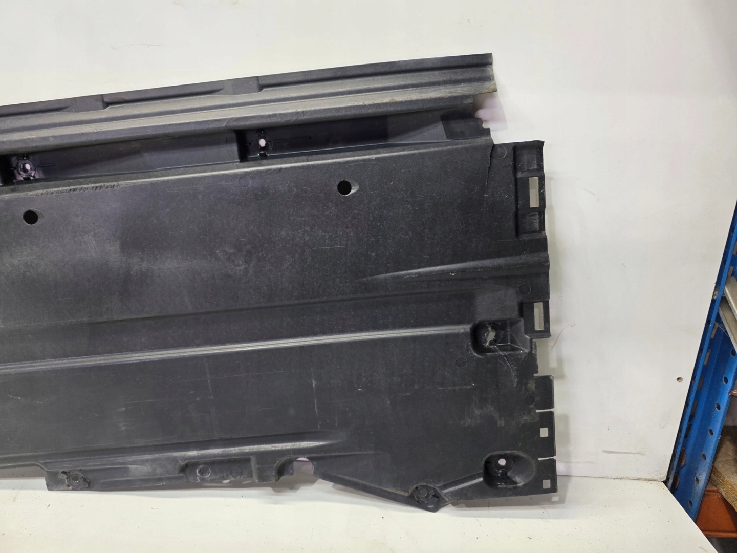 cover chassis left left front DUZA AUDI A5 8F CABRIO 8F0825207