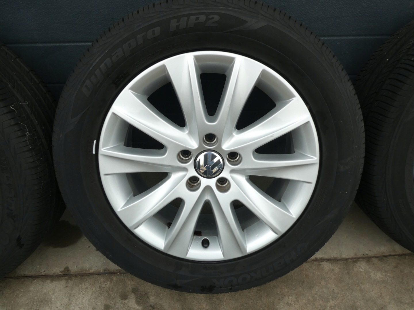 4X wheels discs tyres VW 5N0601025M 2017R