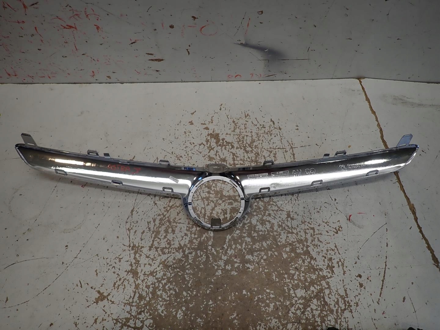 Grill chrom OPEL ASTRA J IV 2009- 13403056
