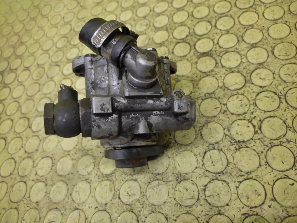 AUDI A6 C5 servo pump 6763556