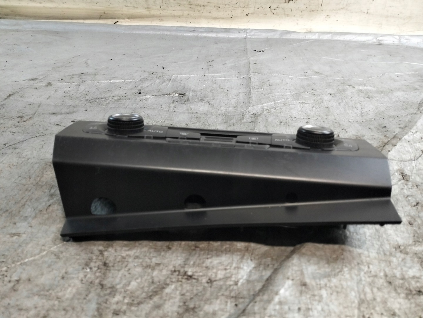 Unite commande clima Bouches buses AUDI A4 B8 07-15r OE 8T2820043S