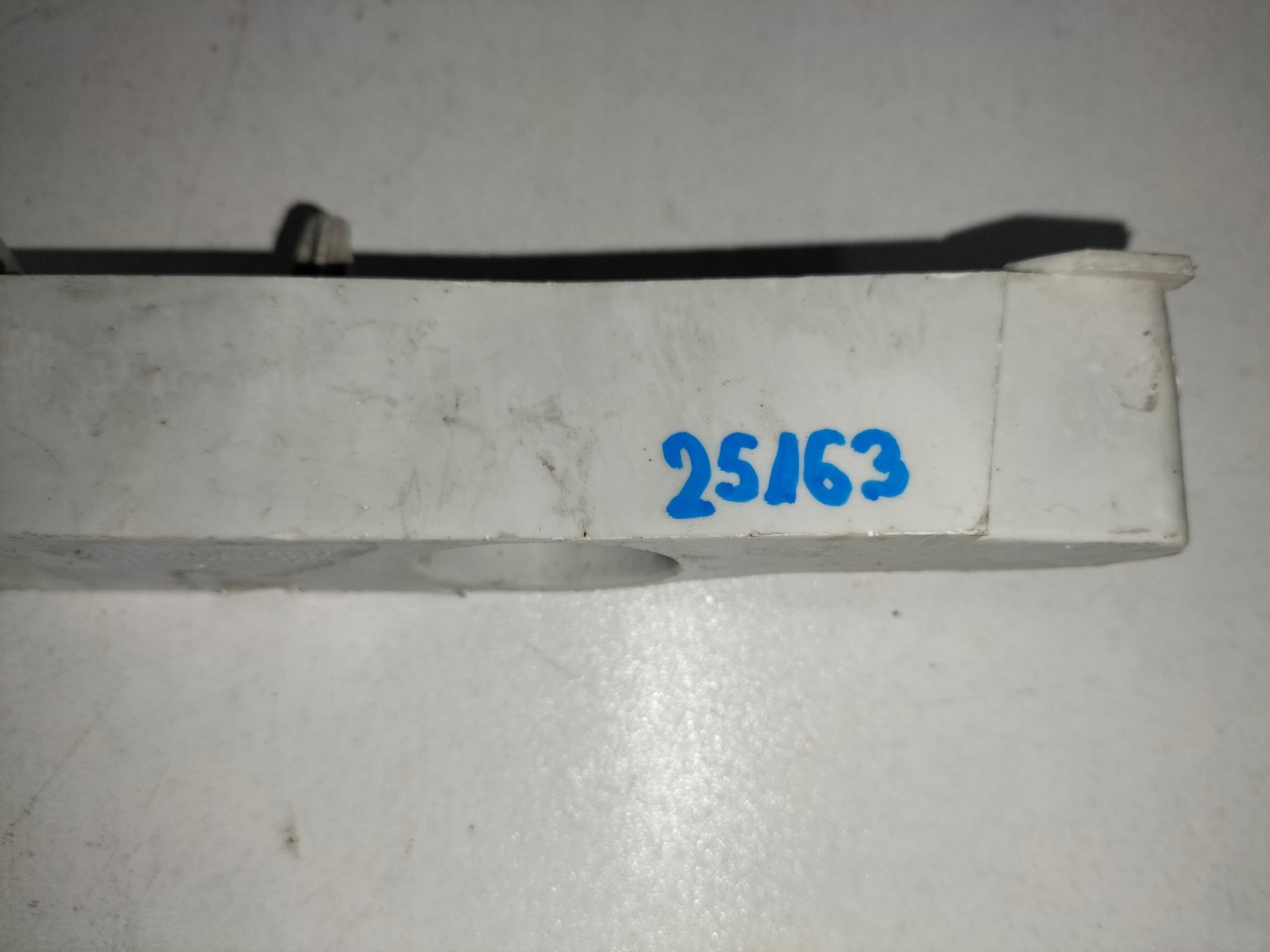 bumper bracket front right FORD FOCUS MK2 LIFT 08