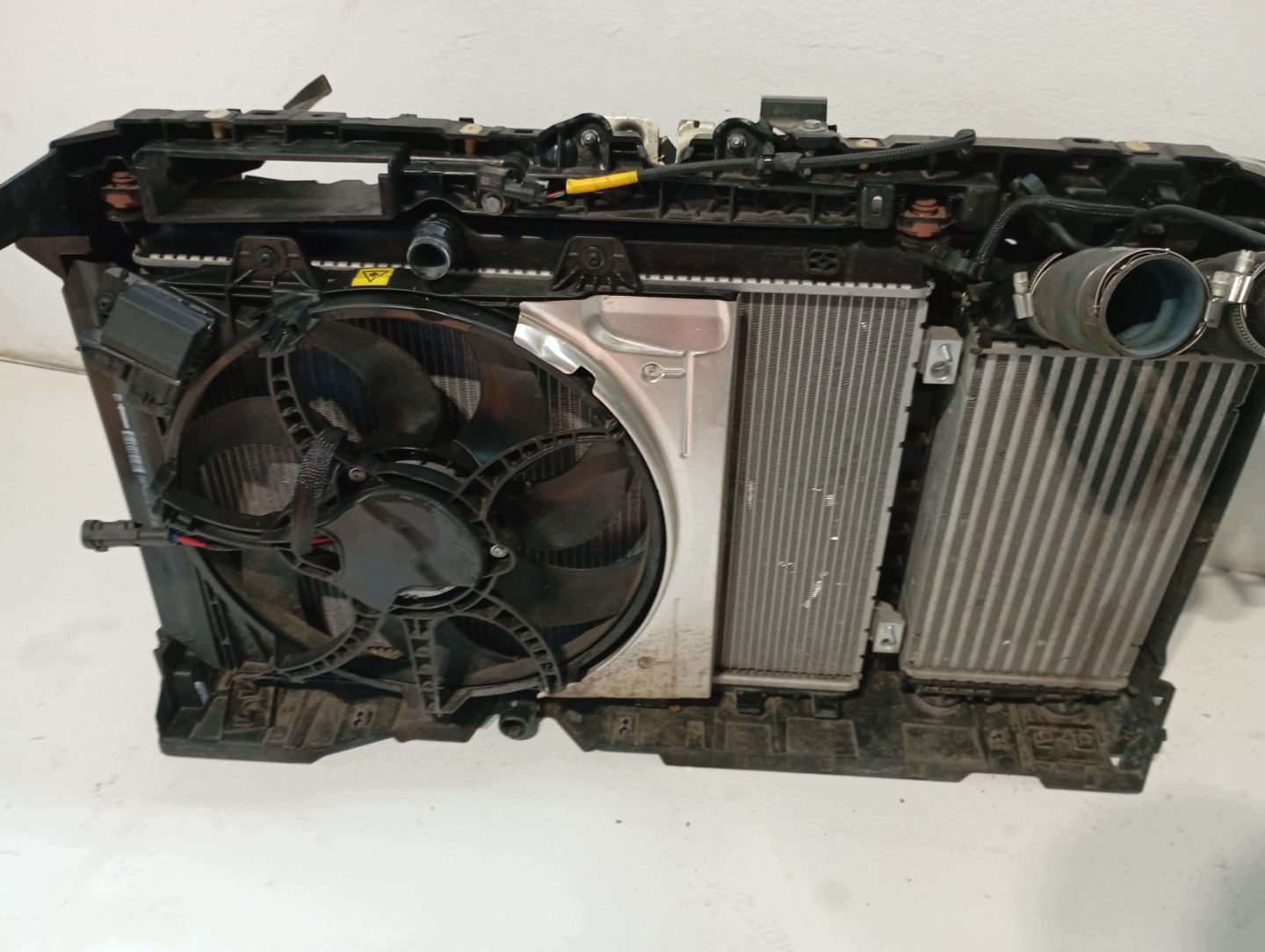 schlossträger kühler JEEP AVENGER