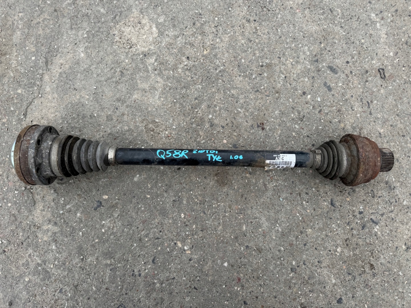 AUDI Q5 8R semi-axis right left rear right left rear part 8R0501203C