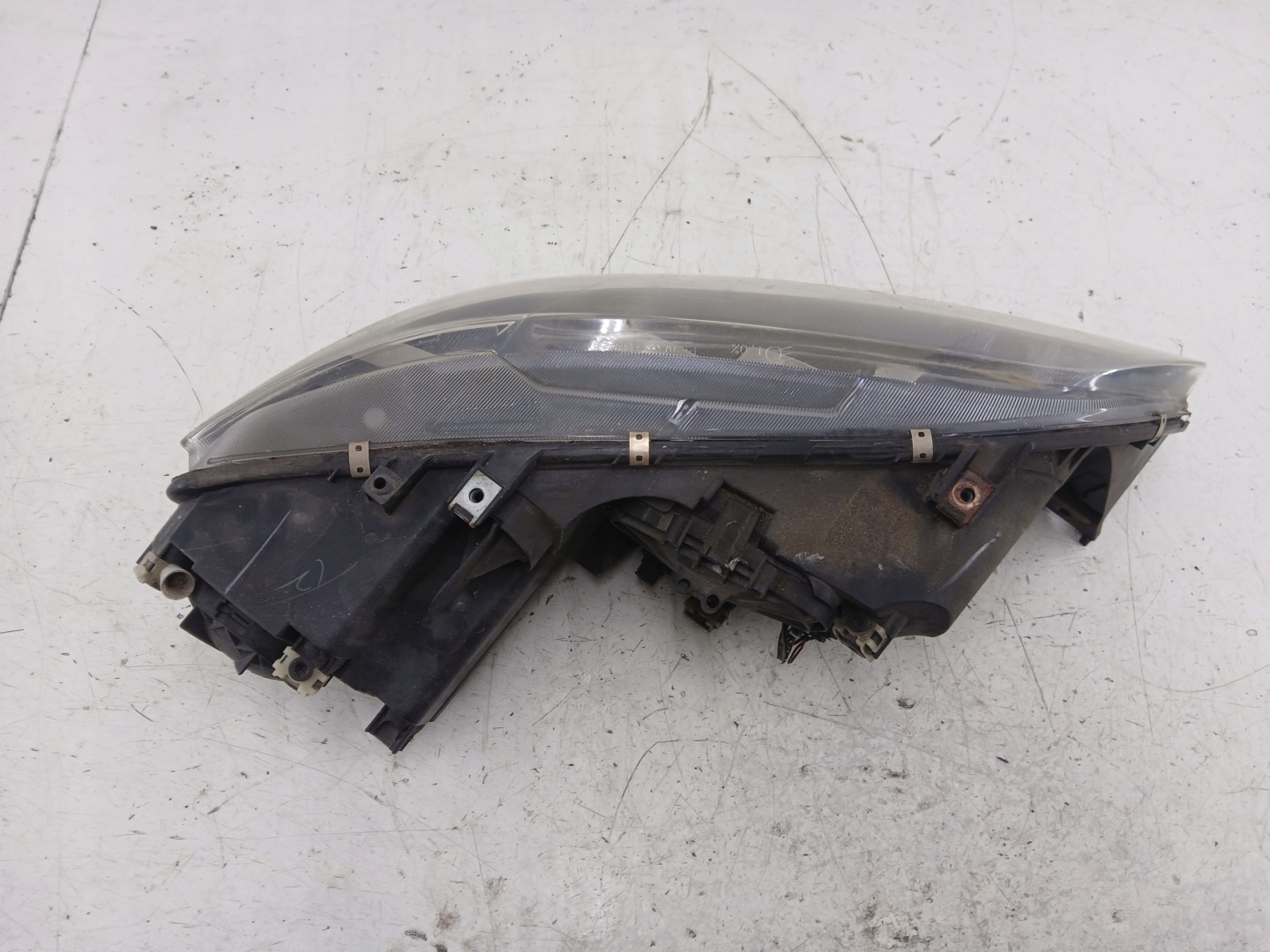 MAZDA 6 GG light left front CIEMNA