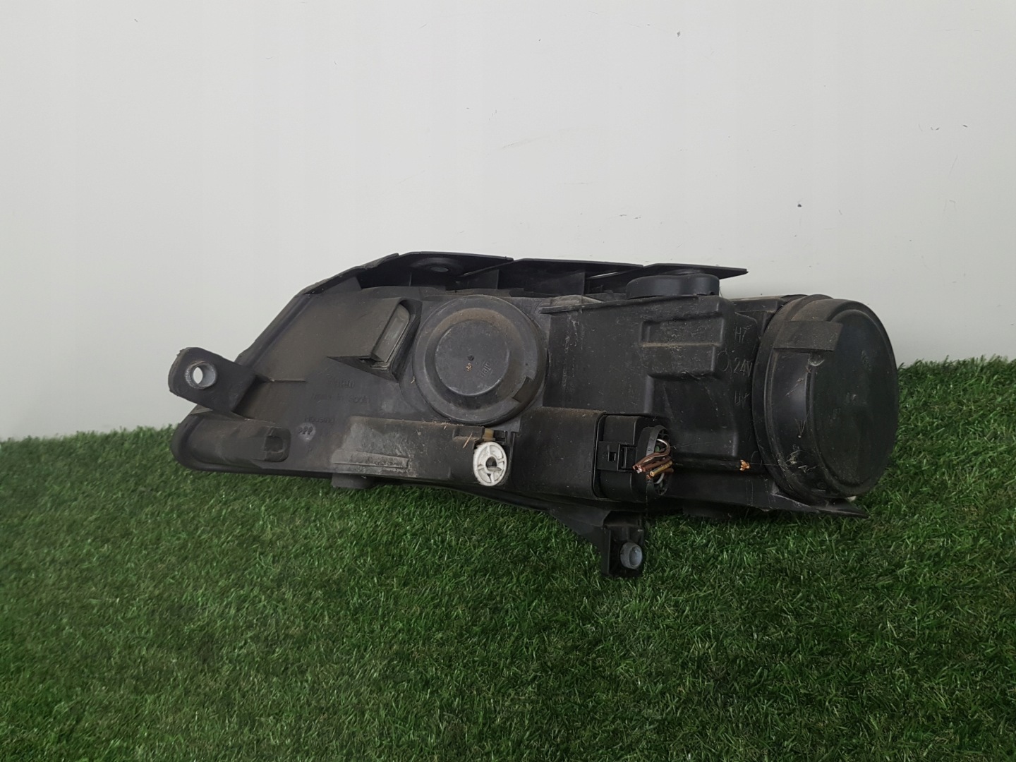 light right front VOLKSWAGEN PASSAT B6 3C0941006S