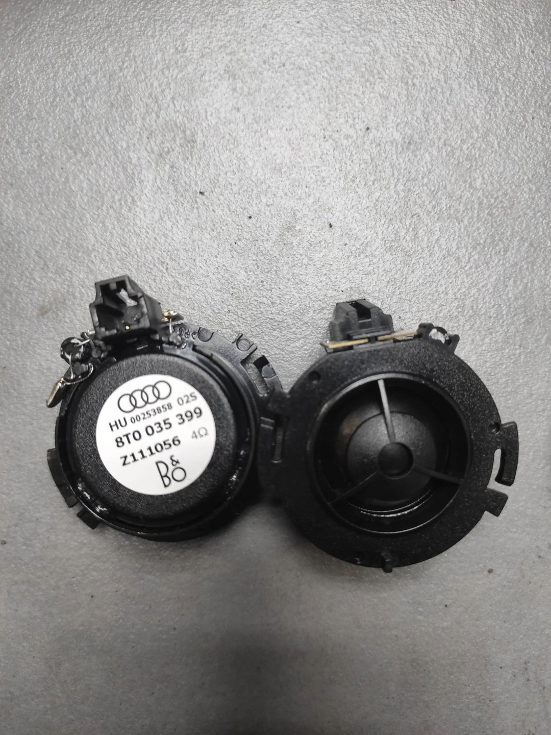 Audi A5 8T SESTAVA repráků 8T1035223A