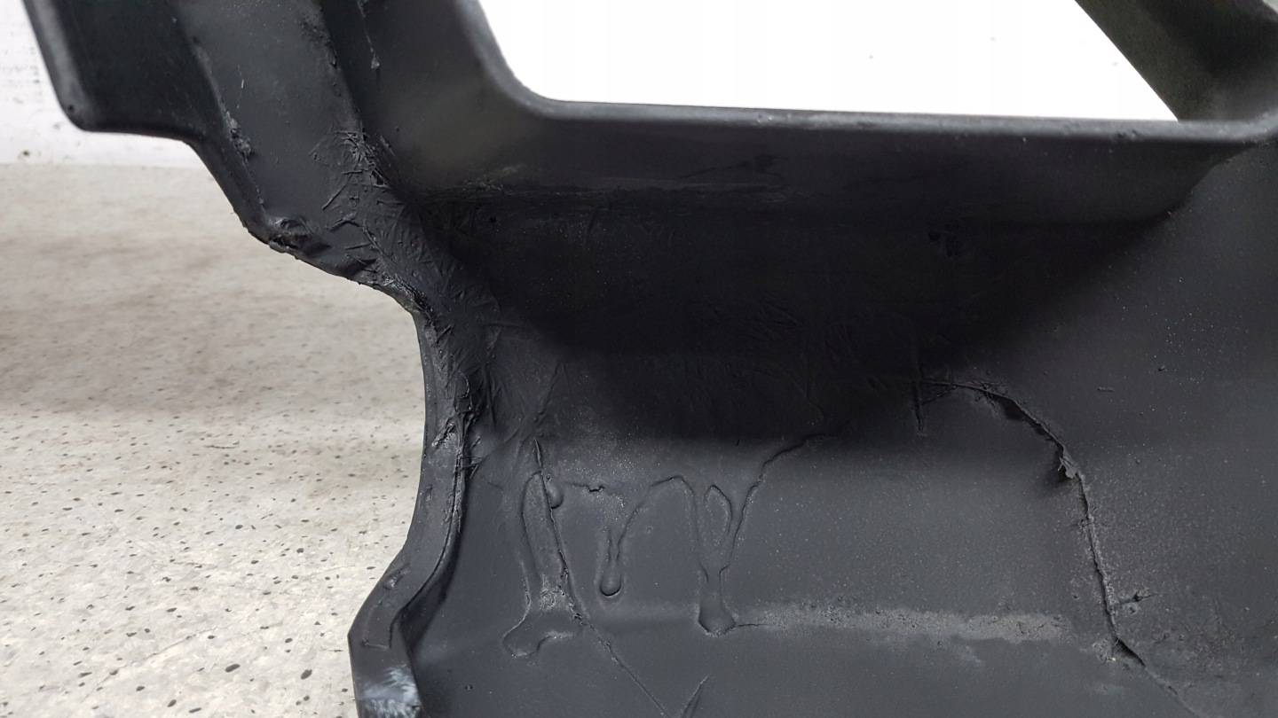 TOYOTA RAV 4 2013 - cap KANGUR bumper 8579