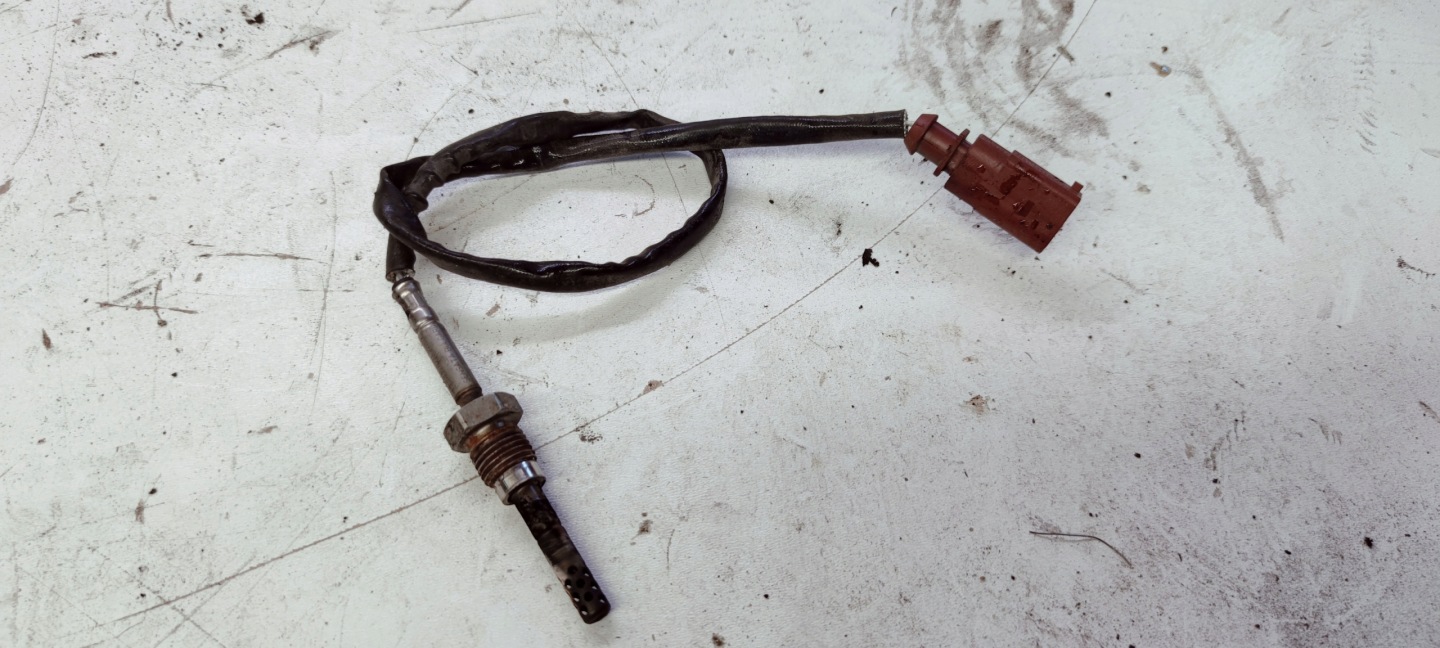 SENSOR TEMPERATURY GASE AUDI A4 A6 4G0906088R