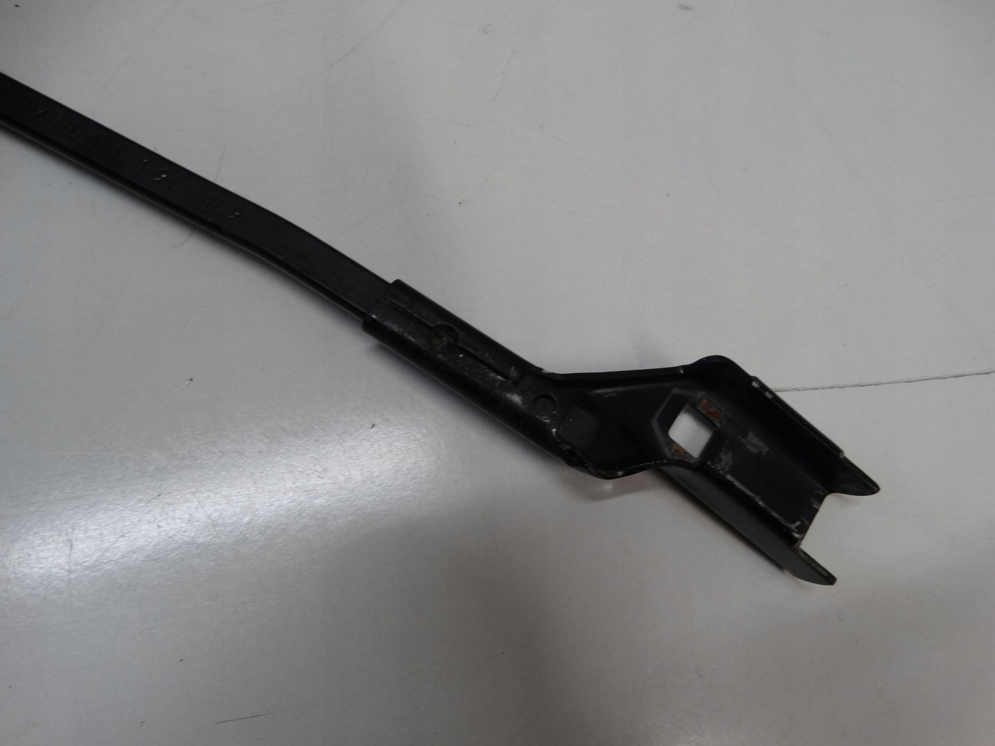 wiper arm front VW GOLF VI 101955409