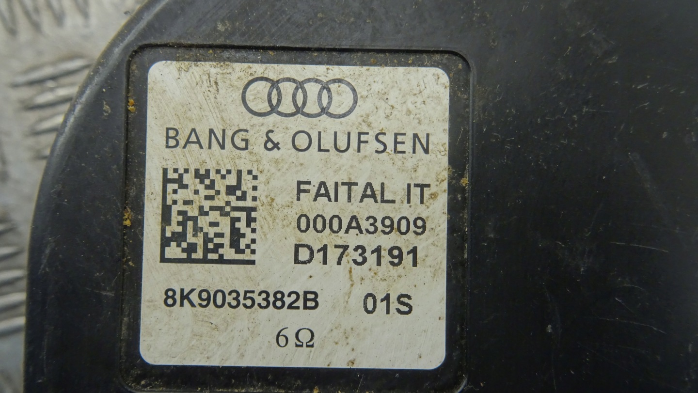Audi A5 8T Subwoofer bang Olufsen 8K9035382B