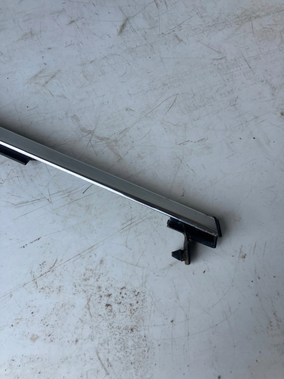 moulding dust door CHROM left rear part CITROEN C4 II B7