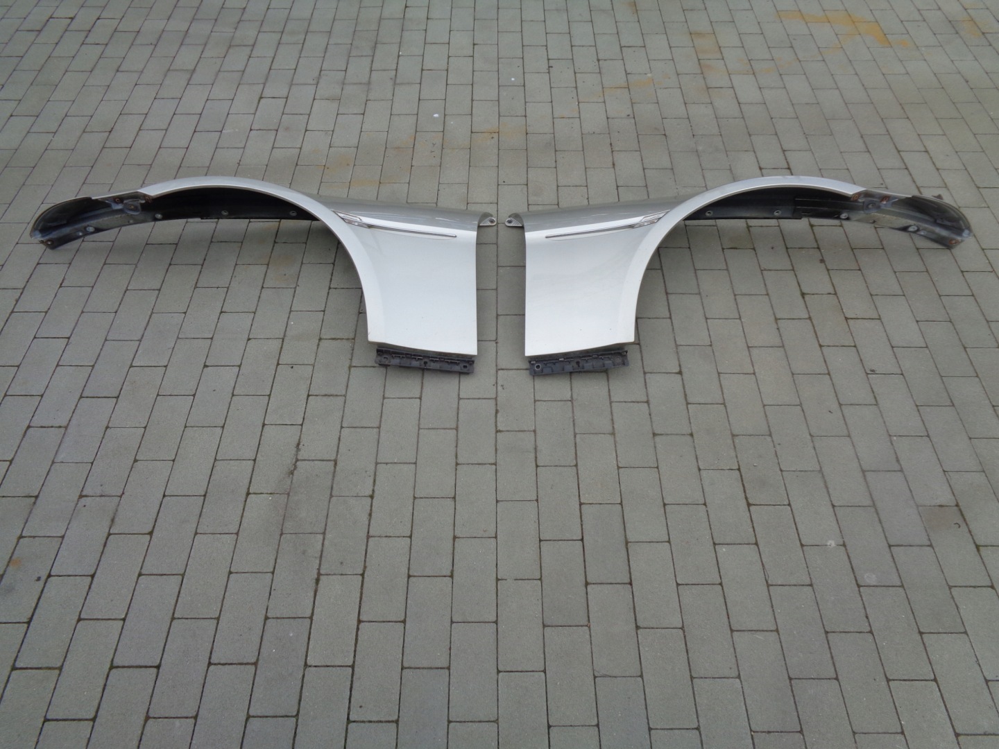 fender front left BMW 6 E63 mineral-silber