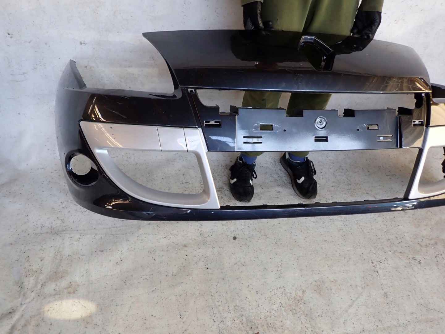 RENAULT SCENIC III 09- bumper front front 620221946R
