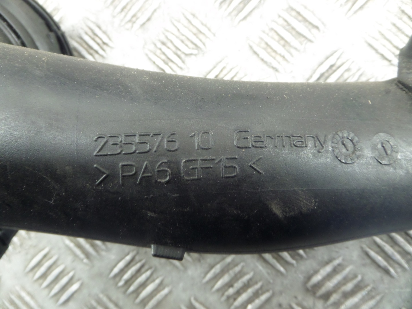 BMW cijev cijev prijenos interkulera 23557610