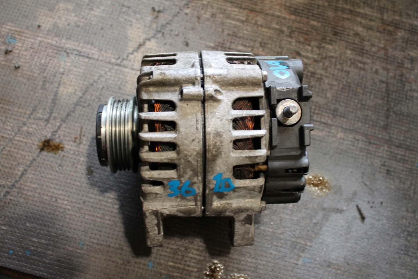 3610. ALTERNATOR MERCEDES AMG GT A0009061705