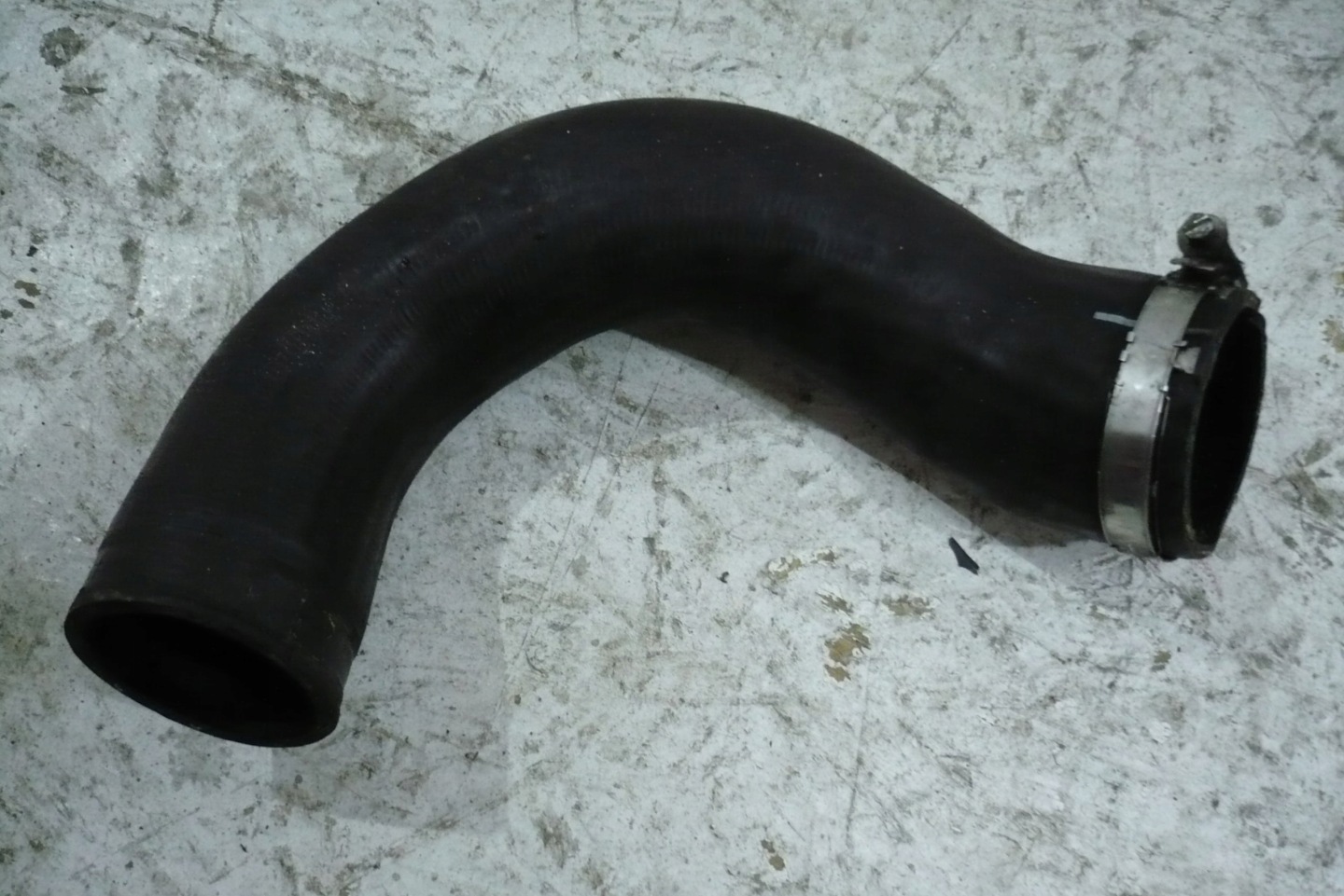 VW Audi Seat hadice trouba intercoolera 5N0145834G