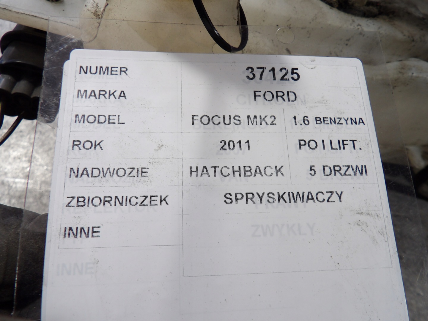 Ford Focus MK2 Behälter Spritzdüse 4M51-13K163
