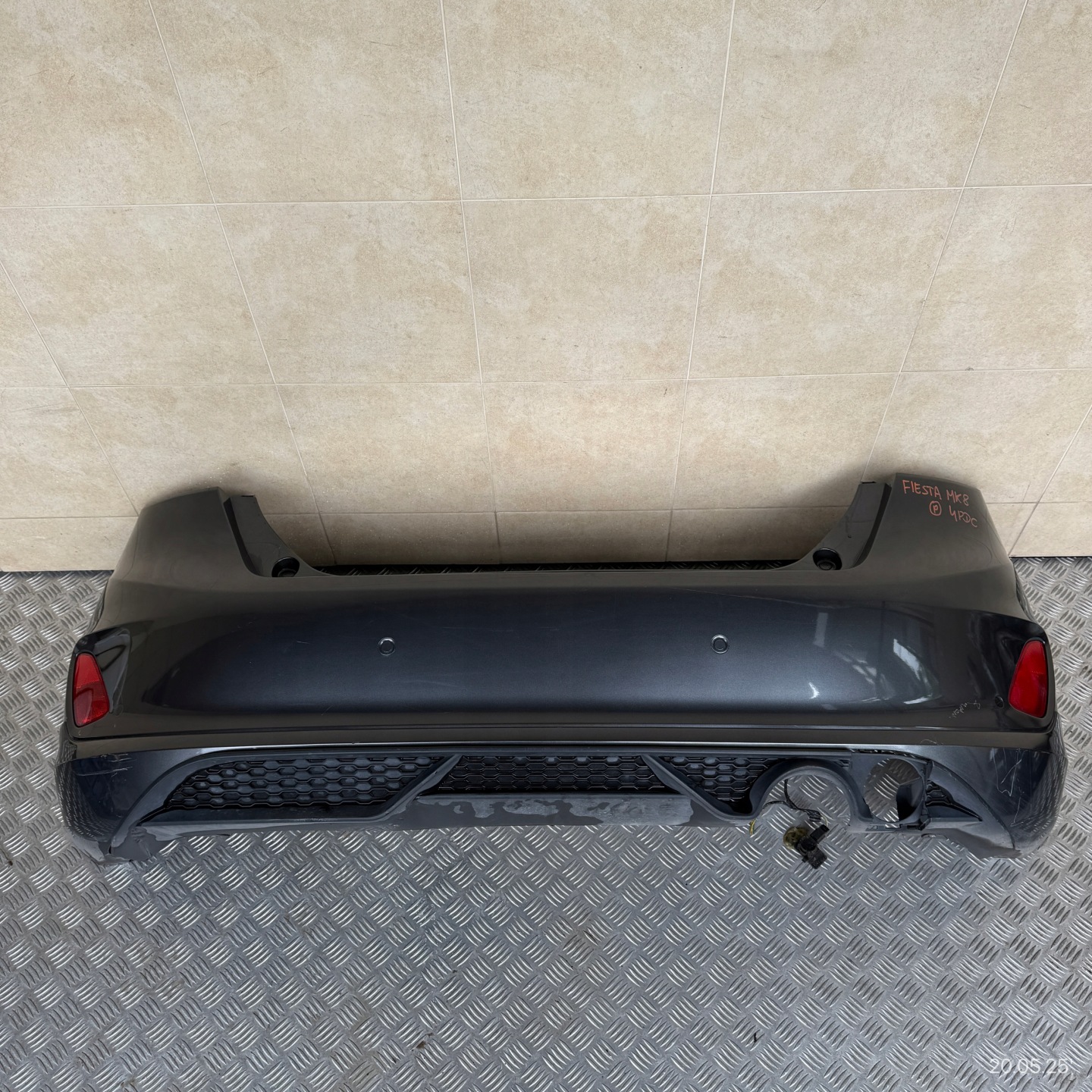 bumper rear complete FORD FIESTA ST-LINE MK8 2019 ROK 4 PDC