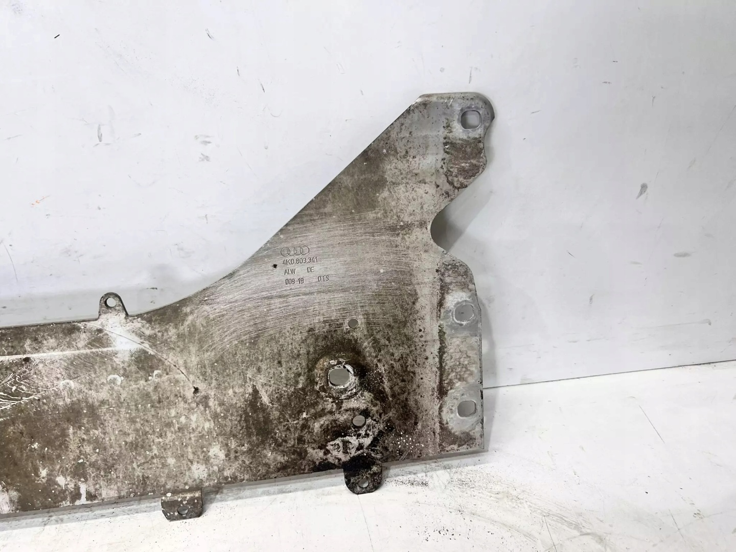 brace pillar chassis AUDI A6 C8 4K0803341